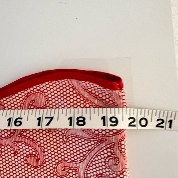 Pinpoint PIMA MARTEX lace pattern scalloped edge King pillow case combed cotton - Picture 8 of 9